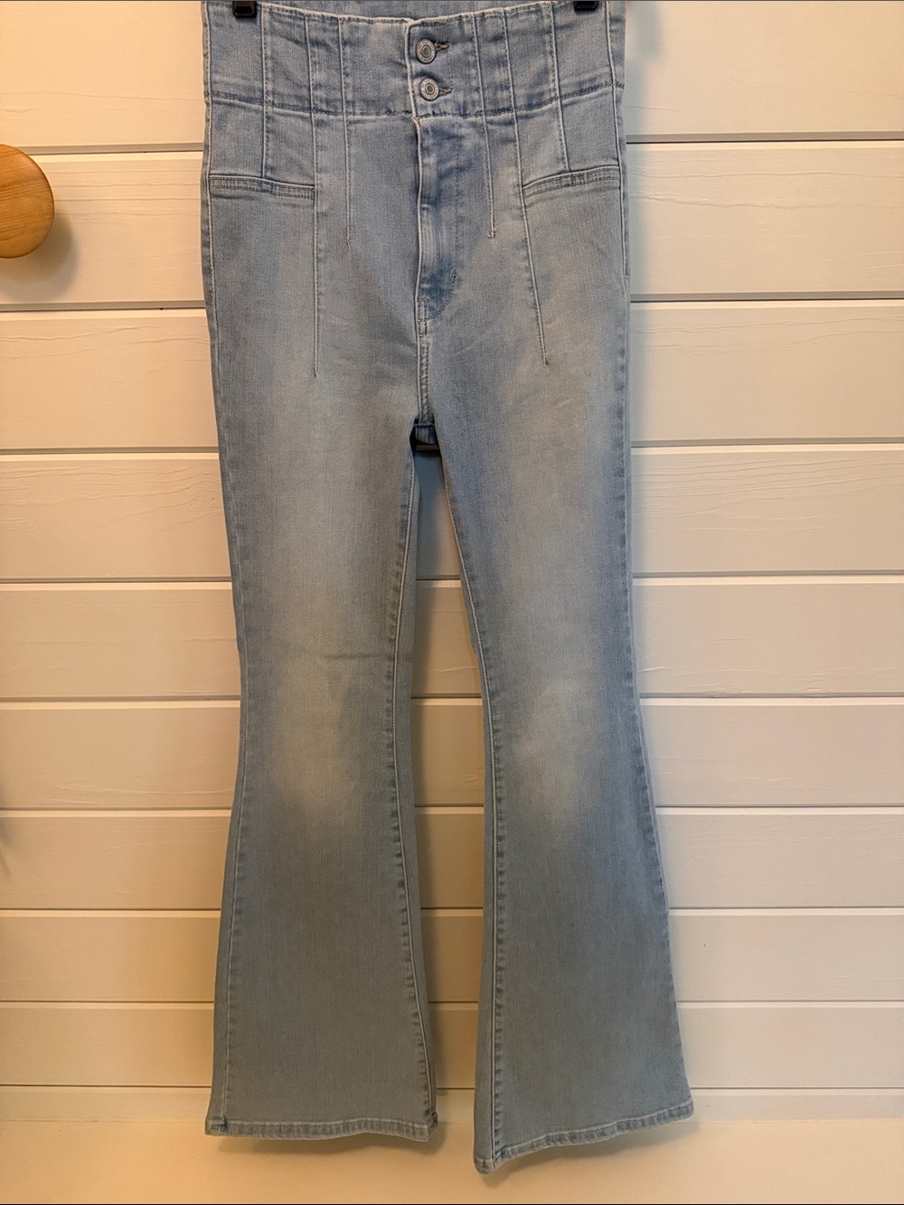 We The Free Jayde Flare High-Waisted in Light Blue Indigo
